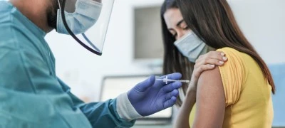 Desmintiendo mitos sobre vacunas
