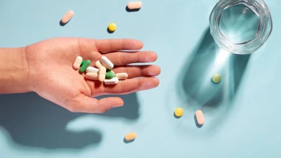 Beneficios y riesgos de suplementos de hierbas medicinales