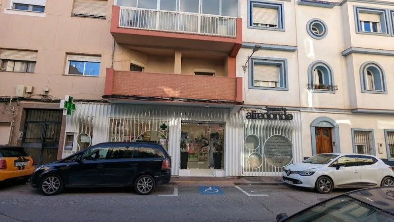 Farmacia Dermocosmética Arredondo | Dermocosmética y Calzado