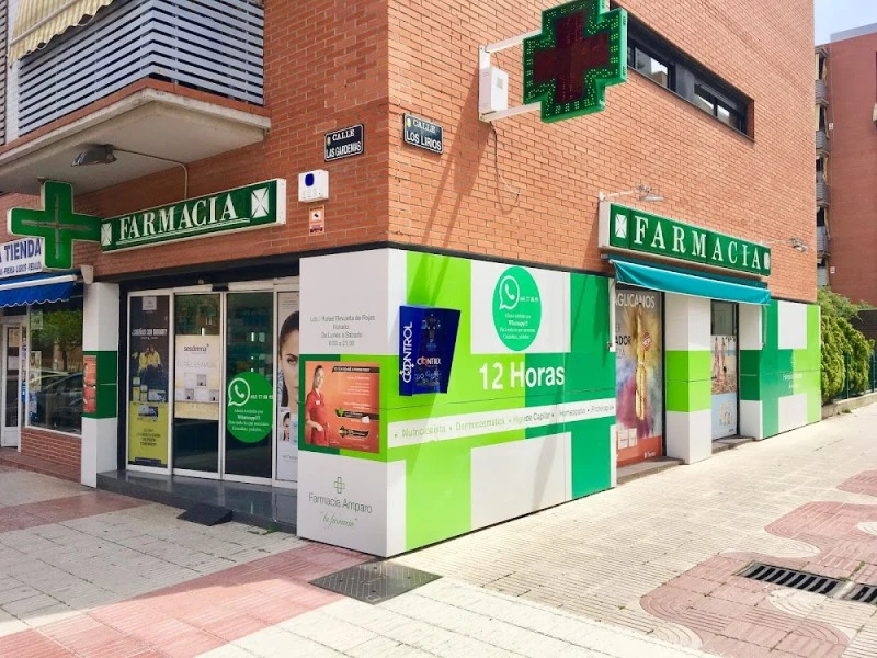Farmacia Amparo. Ldo Rafael Revuelta