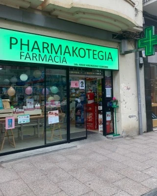 FARMACIA ARGINZONIZ CEBREIRO PHARMAKOTEGIA