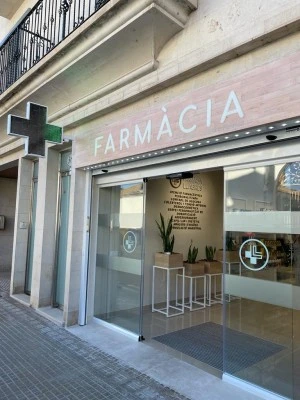 FARMÀCIA LLABRÉS