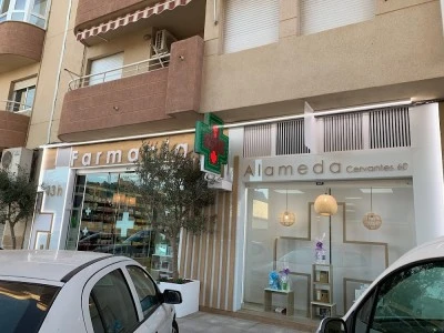 Farmacia Cervantes 60