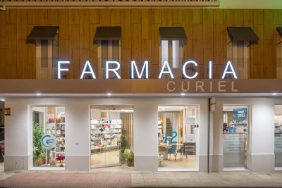 Farmacia CURIEL