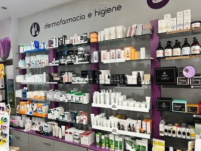 Farmacia Carmen González - Villamil Llana