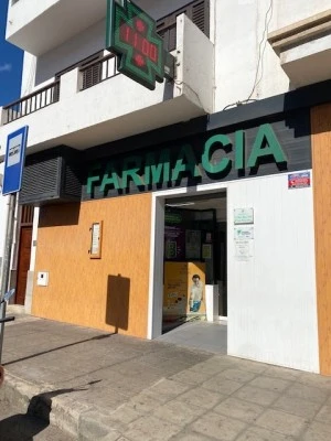 Farmacia Lcdo. Manuel Medina y Lcda. MªEsther Medina (Valterra)