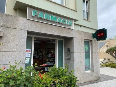 Farmacia Las Huertas (Isabel Domínguez Luaces)