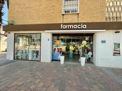 Farmacia Vistabella 13 HORAS. Lda. Cristina Otón