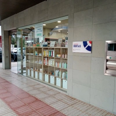 Farmacia Cristina Escurís- San Amaro