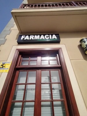 Farmacia Santa Ana. Lcda. Marta Elena Cáceres Bercedo