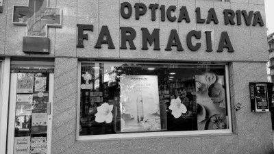 Farmacia La Riva - Rosalía de Castro 77 Santiago