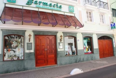 Farmacia Martín Capote Lcda. Mercedes Fiestas Martín