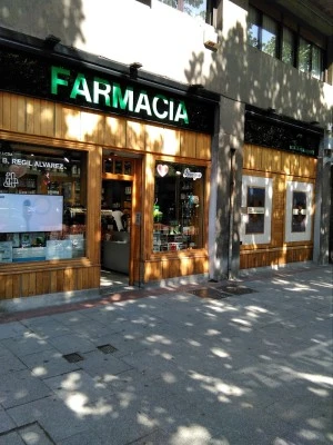 Farmacia Regil Álvarez