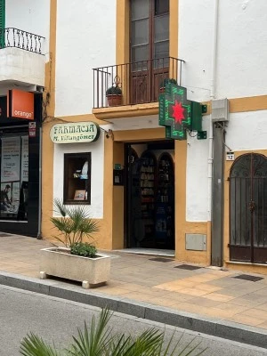 Farmacia Margarita Villangómez Marí