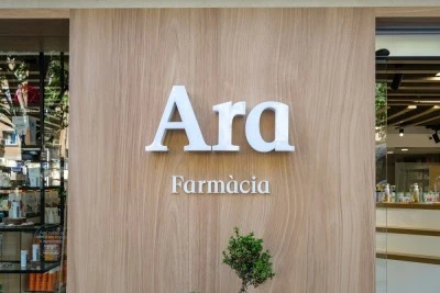 ARA FARMÀCIA 365 Días. Lda. Lara Benito (VALLDEMOSSA, 59)