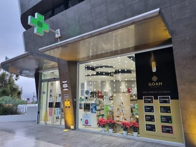 Farmacia El Higuerón ( 365 Días, 13 Horas)