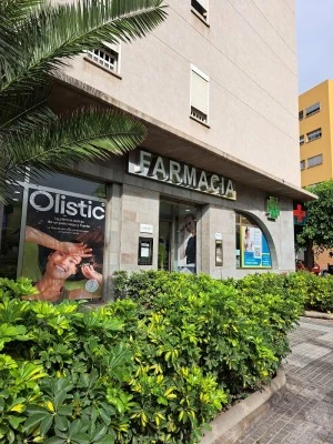 Farmacia 7 Palmas - Lcdo. Carlos Monzón Pulido