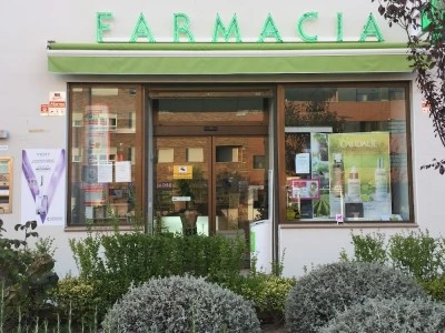 Farmavitalista. Farmacia Avenida Ejercito 5, Esquina Calle Cardenal Gonzalez de Mendoza 31, Guadalajara