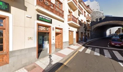 Apotheke Pharmacy