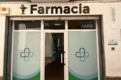 Farmacia de Huéneja Lcda. Araceli Luque