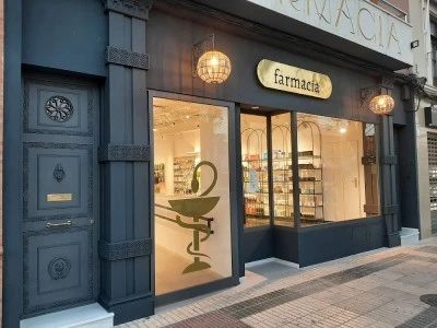 Farmacia Lcdo. Manuel Carvajal