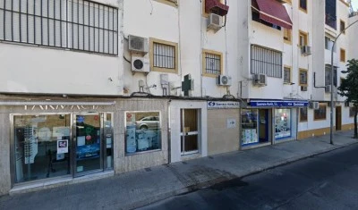 Farmacia Lora Serrano