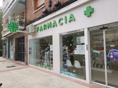 Farmacia María Cordera Gil