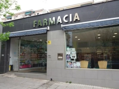 FARMACIA LAURA MANZANO