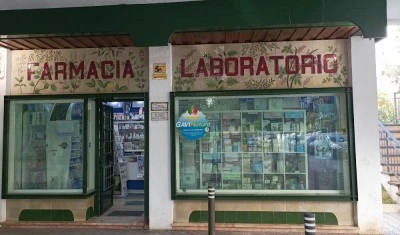 De Mariano C B