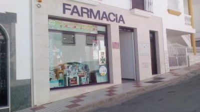 Farmacia Nueva (Lda. Francisca Guerrero)