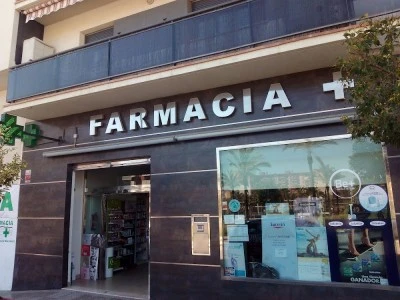 Farmacia Rotonda Calle Baleares /Hermanos Fernández De Liger Serrano.