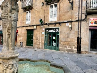 Farmacia Plaza del Hierro