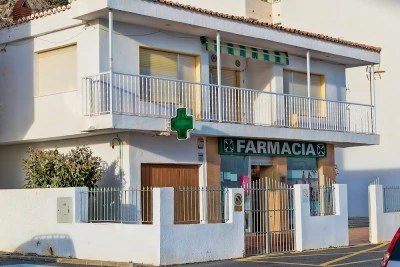 FARMACIA SANCHEZ ROBLES, FRANCISCO RAFAEL